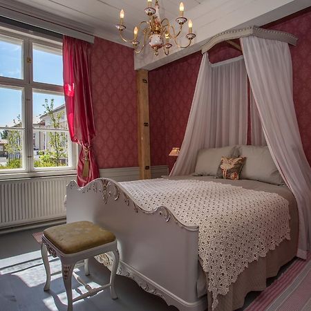 Boutique Hotel Langin Kauppahuone Рааге Екстер'єр фото